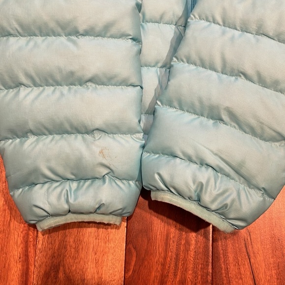 Patagonia Women’s Down Sweater - Picture 2 of 6